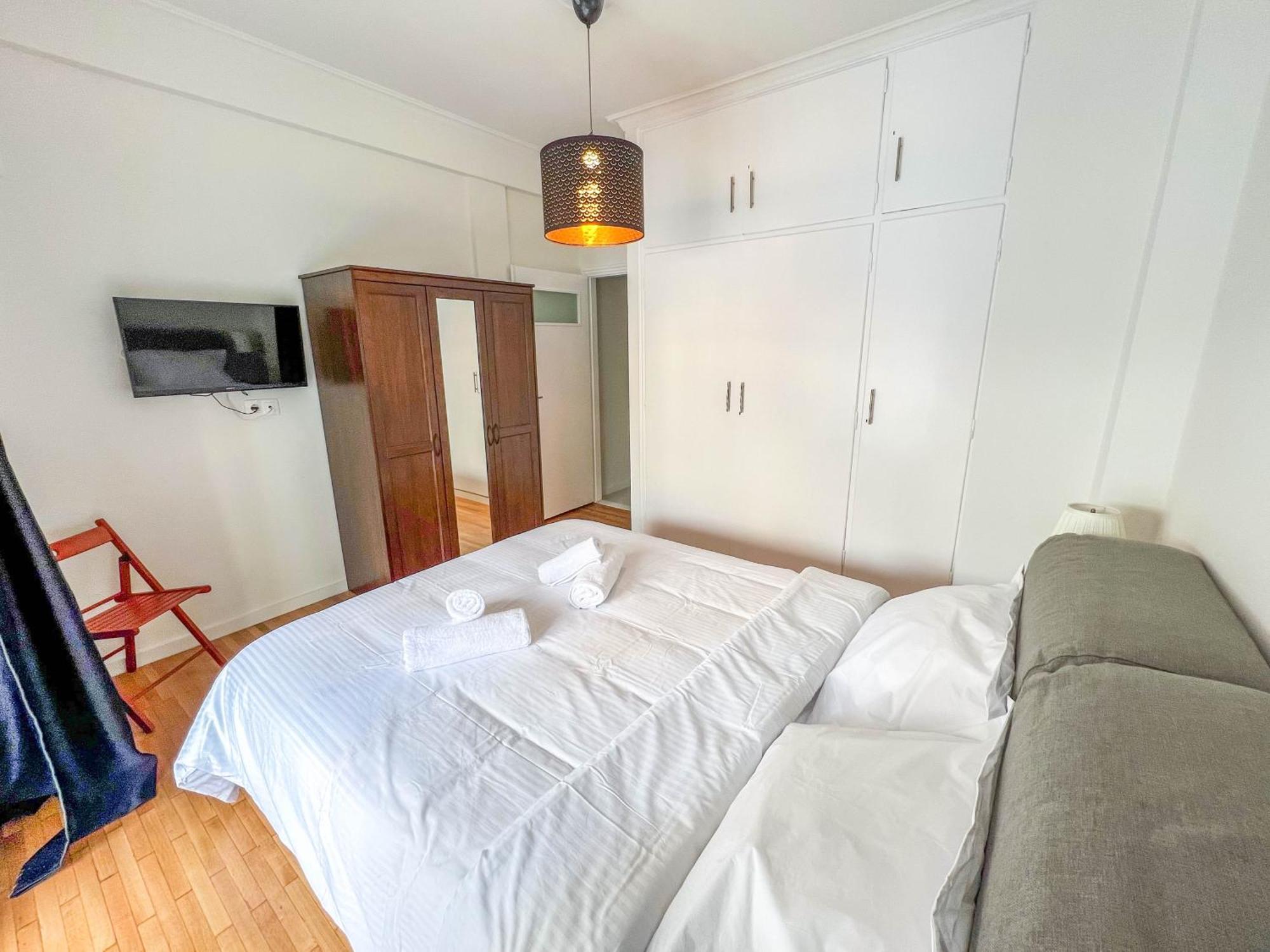 Family Two Bedroom Apartment Benaki Atena Exterior foto
